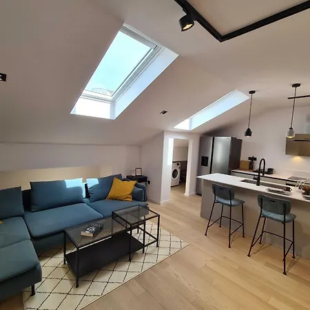 Stylish And Elegant Apartment Crikvenica
